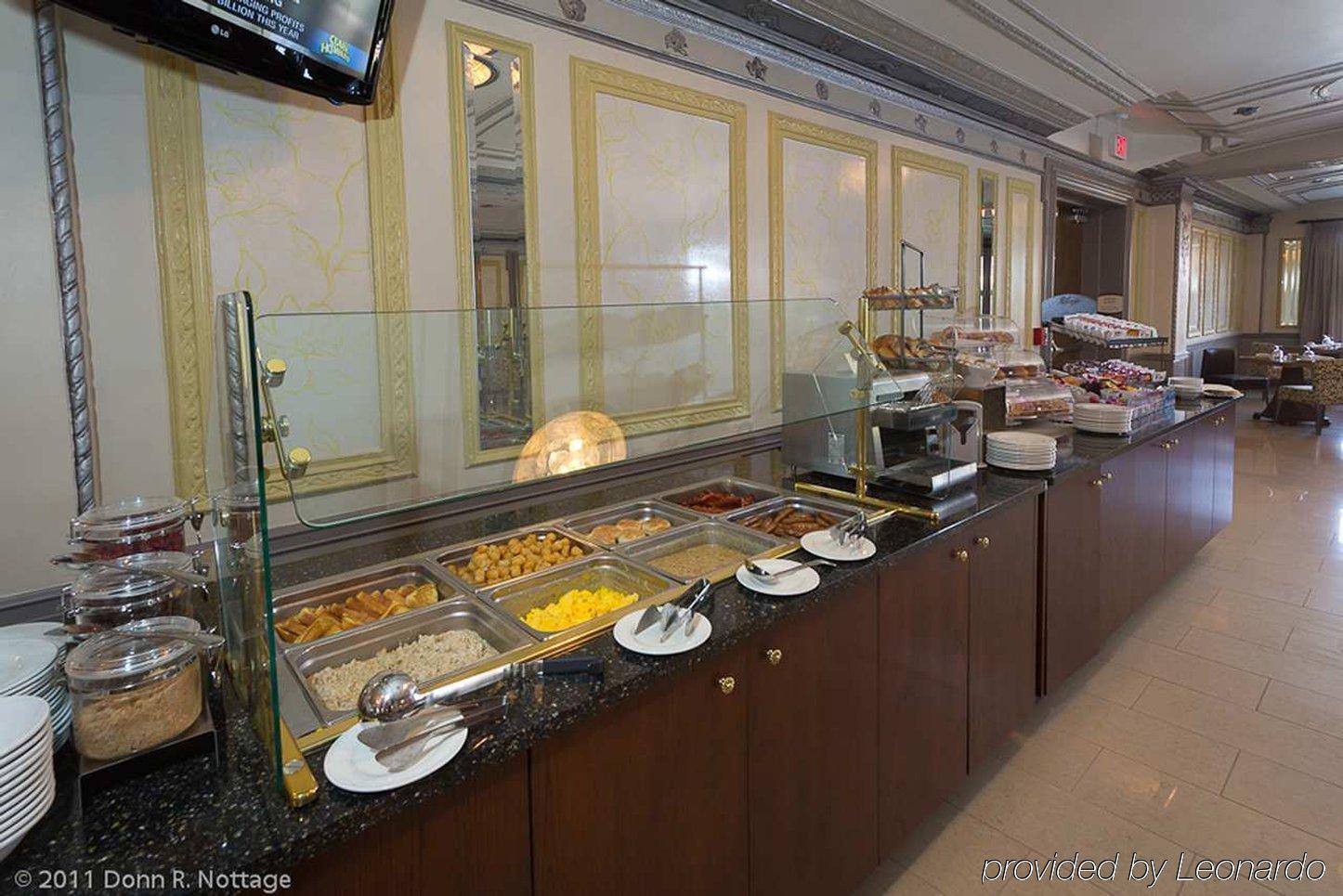 The Tudor Arms Hotel Cleveland - A Doubletree By Hilton Restaurante foto